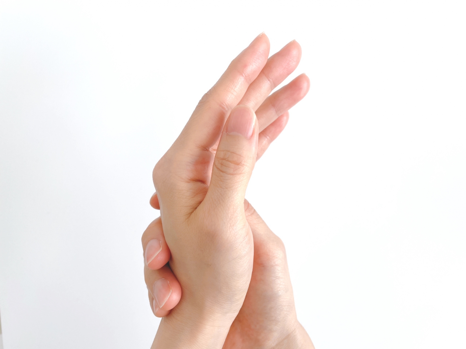 透明のコーティングや艶なし仕上げも可能なリプロネイル